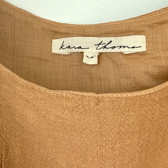 Kara Thoms Boutique Bellflower Top in Golden Straw - Picture 2 of 7
